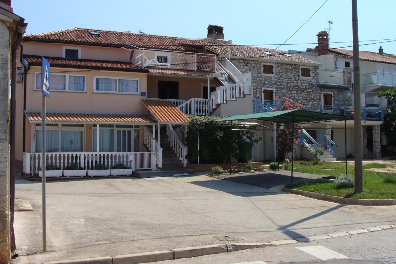 Apartments By The Sea Zambratija, Umag - 2557 Exterior foto
