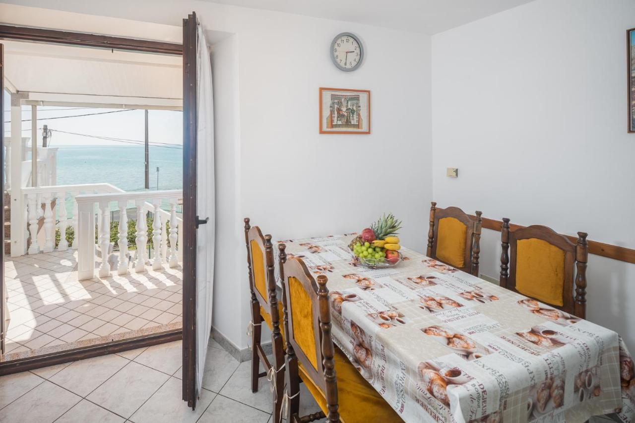 Apartments By The Sea Zambratija, Umag - 2557 Exterior foto