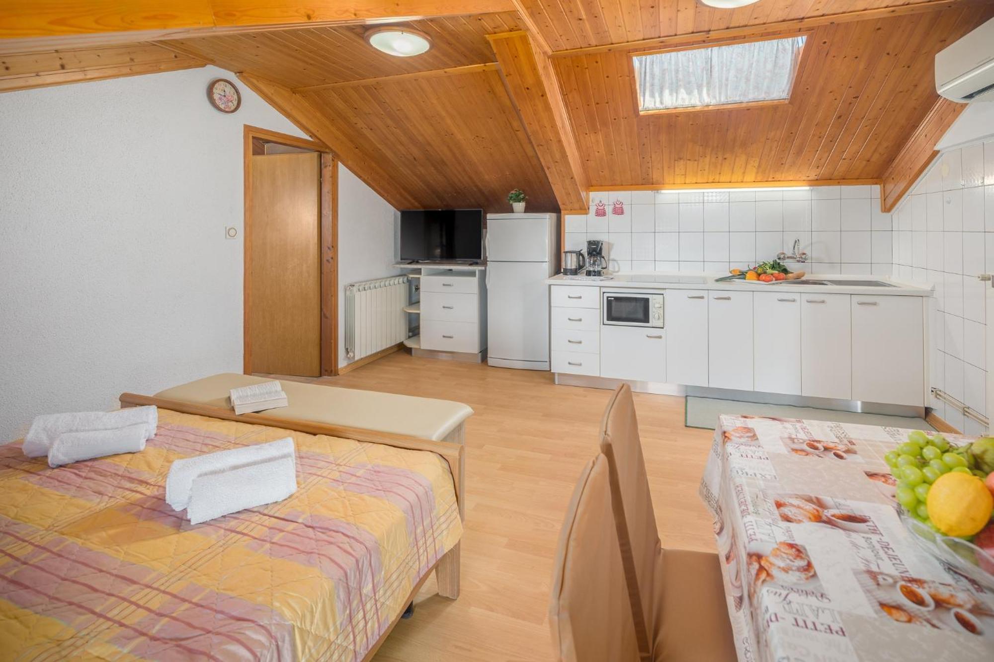 Apartments By The Sea Zambratija, Umag - 2557 Zimmer foto